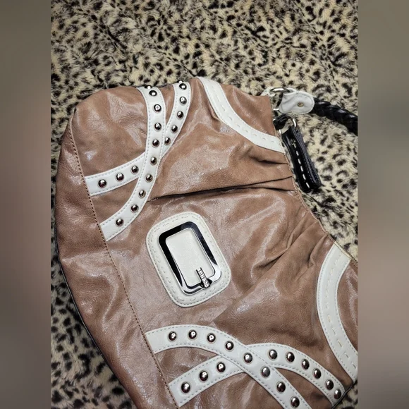 Giant Vintage Guess Tote - Picture 2 of 9